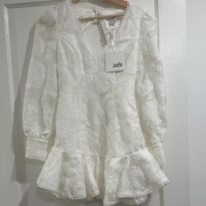 Elegant White Lace Dress